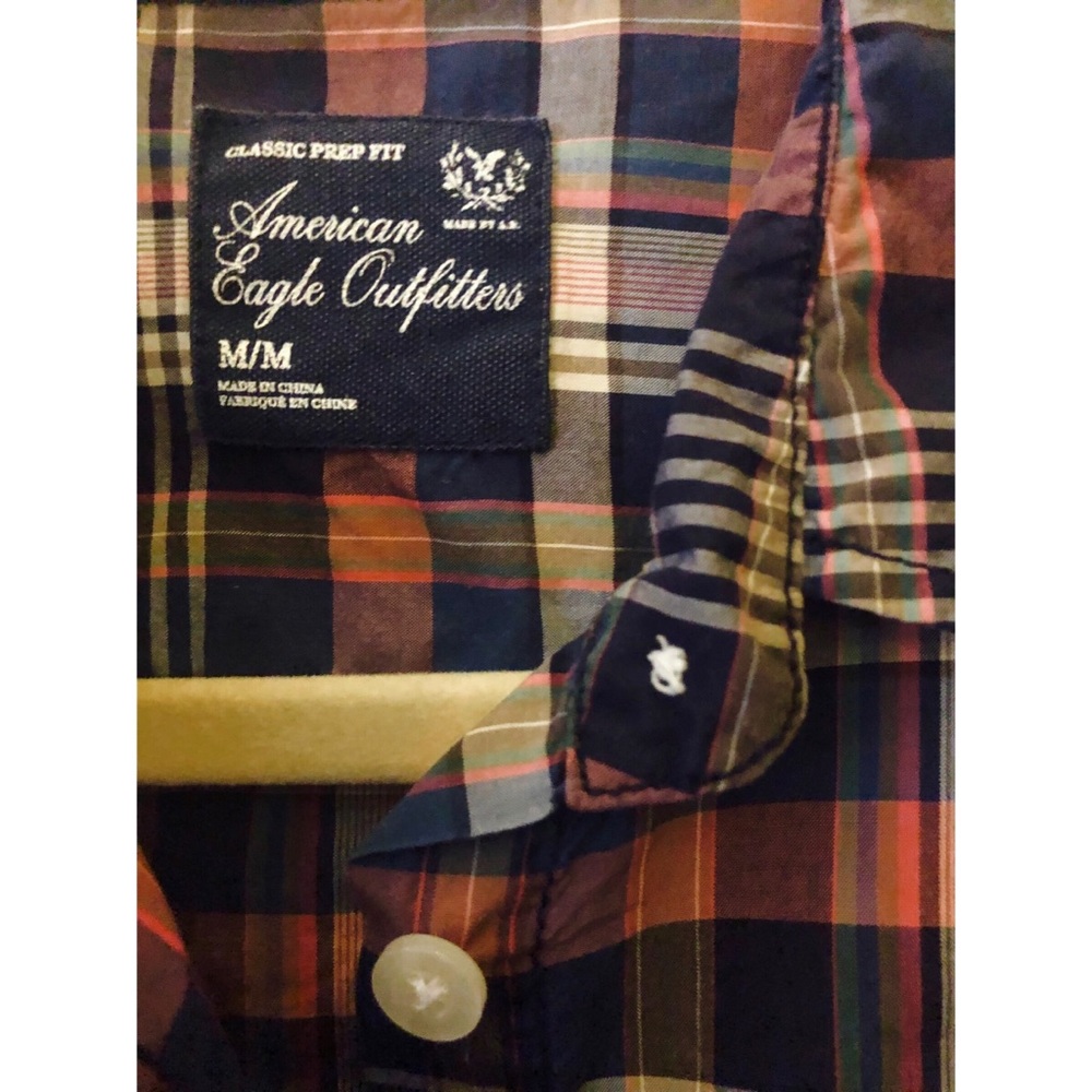 3/$15 American Eagle Plaid Button Up Women’s M